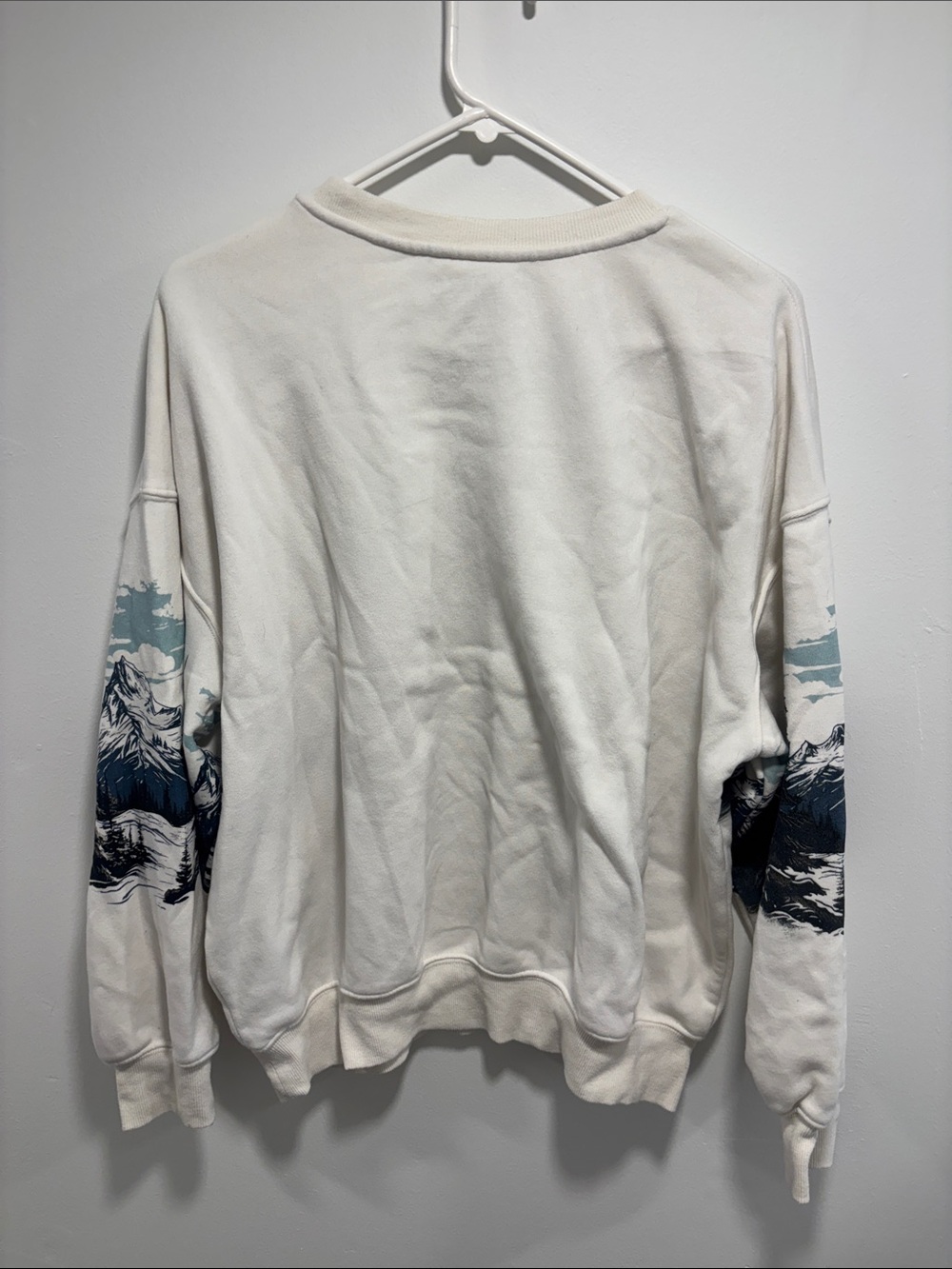Budweiser White Crewneck Sweatshirt with Brown Horse Graphic Medium - Picture 2 of 3